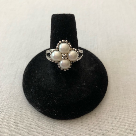 Jewelry - EUC, Size 8, Sterling and Pearl Ring